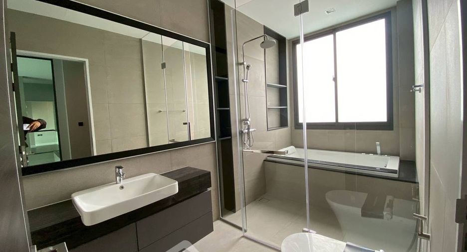 Haus zum Kauf mit 5 Zimmer in Suan Luang, Bangkok