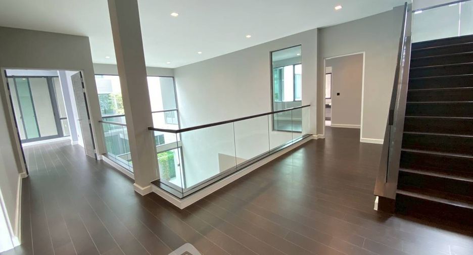 Haus zum Kauf mit 5 Zimmer in Suan Luang, Bangkok