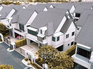 Casa en venta de 4 habitaciones en Bang Khen, Bangkok