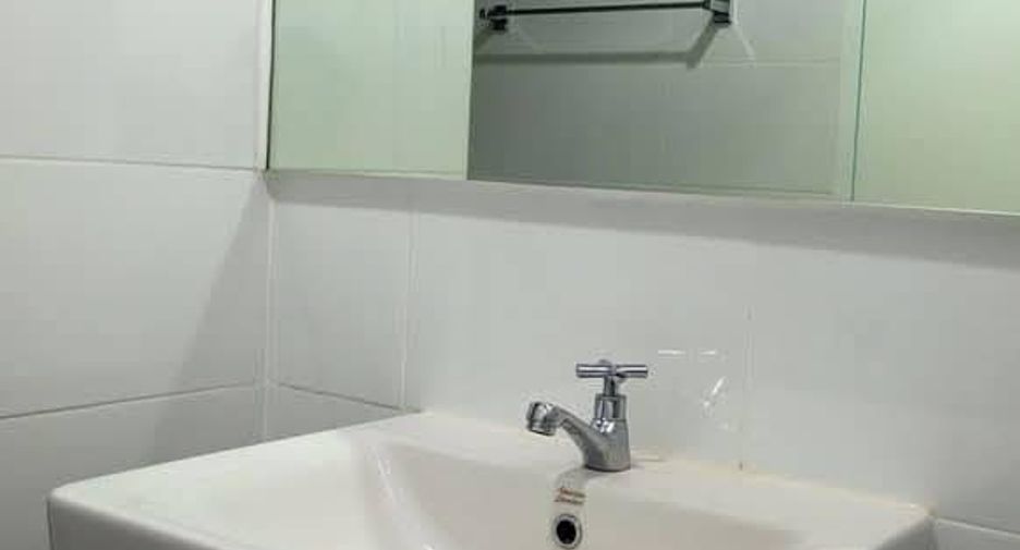 Condo en venta de 2 habitaciones en Khlong Toei, Bangkok