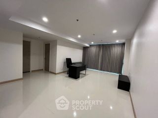 For sale 2 bedrooms condo in Yan Nawa, Bangkok