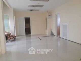 Продажа 6 спальни дом в Mueang Pathum Thani, Патумтани