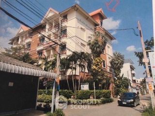 Продажа 10 спальни апартаменты в Банг Капи, Бангкок