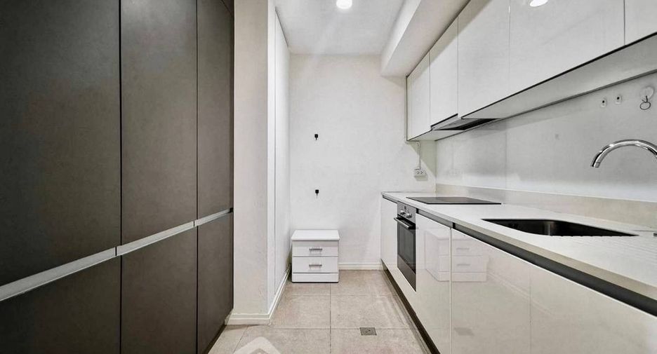Wohnung zum Kauf mit 2 Zimmer in Sathon, Bangkok