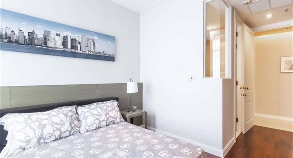 For rent 3 bedrooms condo in Pathum Wan, Bangkok