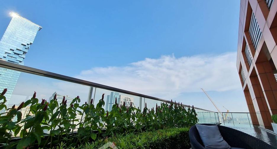 For rent 1 bed condo in Sathon, Bangkok