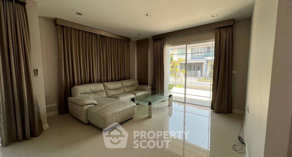 Haus zur Miete mit 3 Zimmer in Khlong Sam Wa, Bangkok