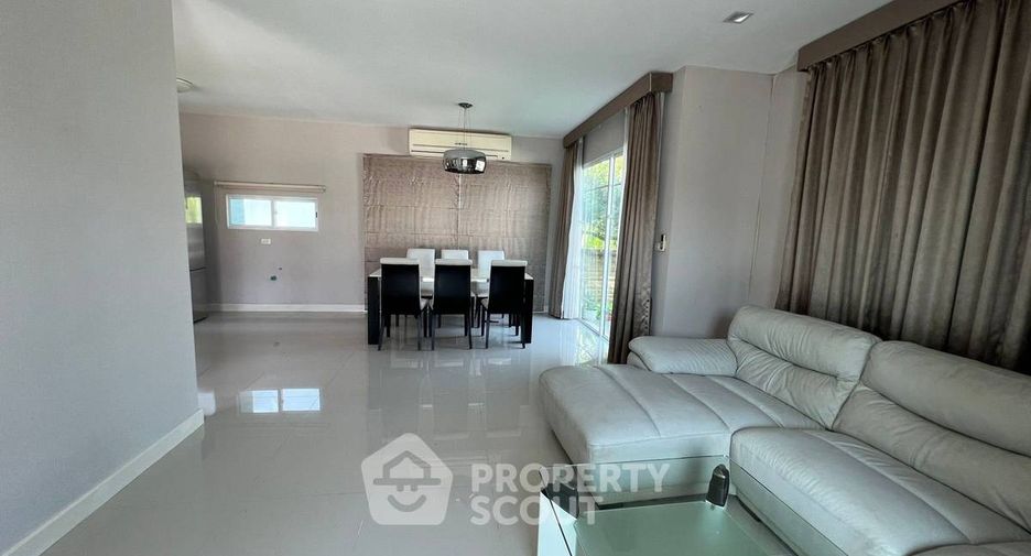 Haus zur Miete mit 3 Zimmer in Khlong Sam Wa, Bangkok