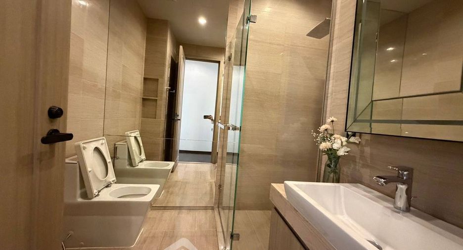 For rent 2 bedrooms condo in Khlong Toei, Bangkok