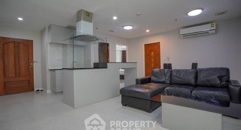 For rent 2 bedrooms condo in Watthana, Bangkok