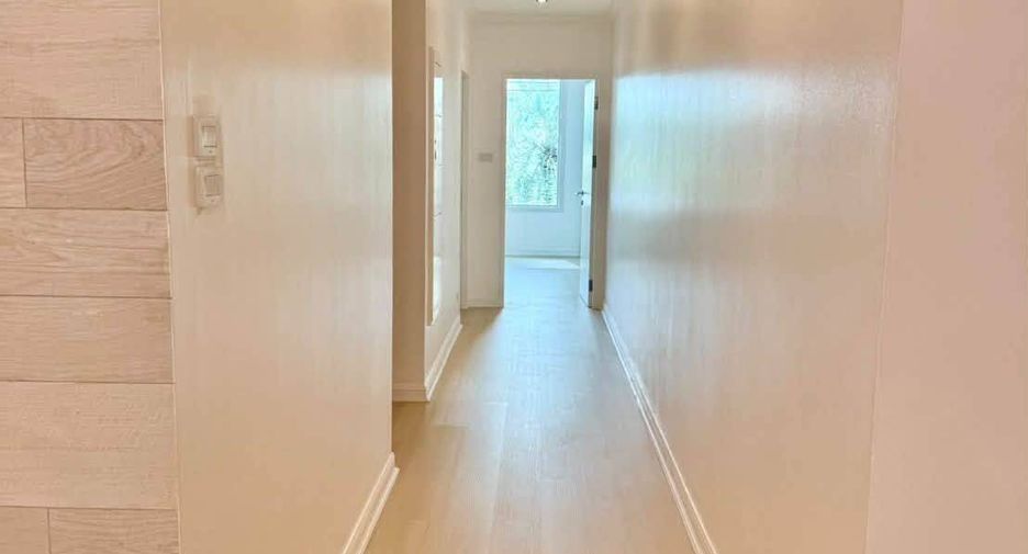 Wohnung zur Miete mit 3 Zimmer in Pathum Wan, Bangkok