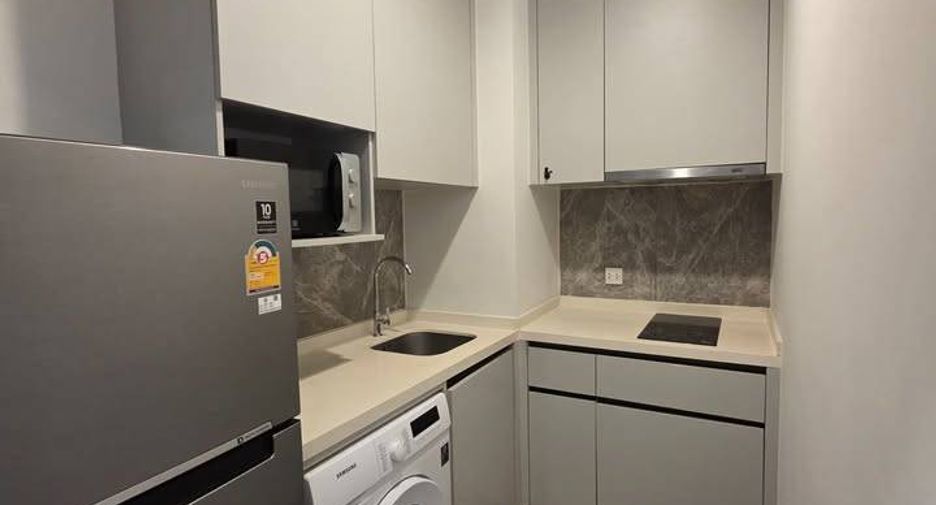 For rent 2 bedrooms condo in Bang Na, Bangkok