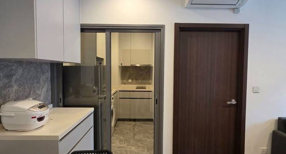 For rent 2 bedrooms condo in Bang Na, Bangkok
