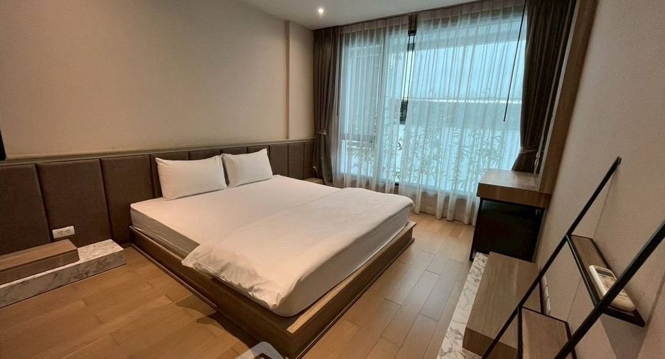 For rent 2 bedrooms apartment in Watthana, Bangkok