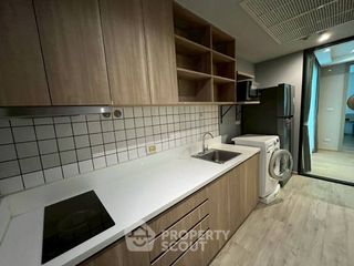 For rent 2 bedrooms apartment in Watthana, Bangkok