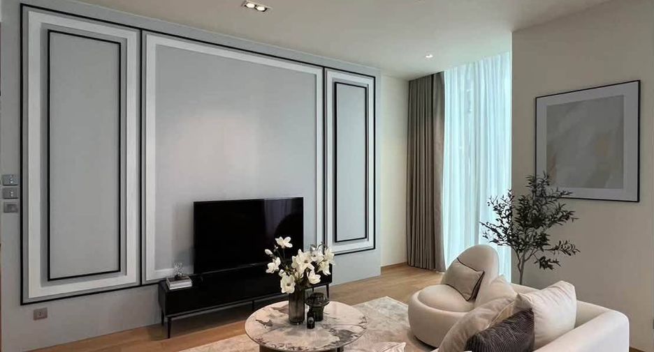 For rent 2 bedrooms condo in Pathum Wan, Bangkok