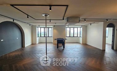出租 4 卧室 公寓 在 Khlong Toei, 曼谷