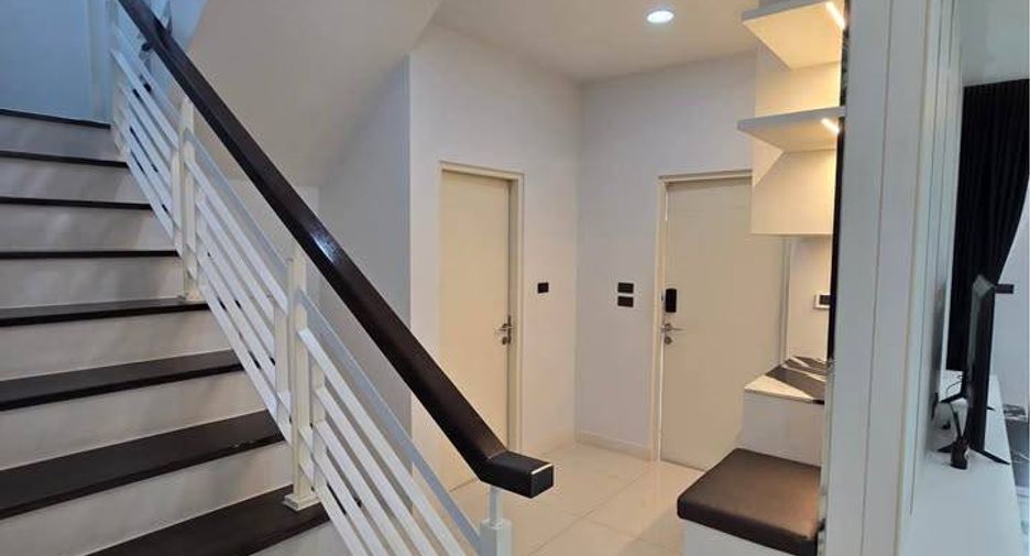 ให้เช่า 3 ห้องนอน บ้านเดี่ยว ใน บางกะปิ, กรุงเทพฯ