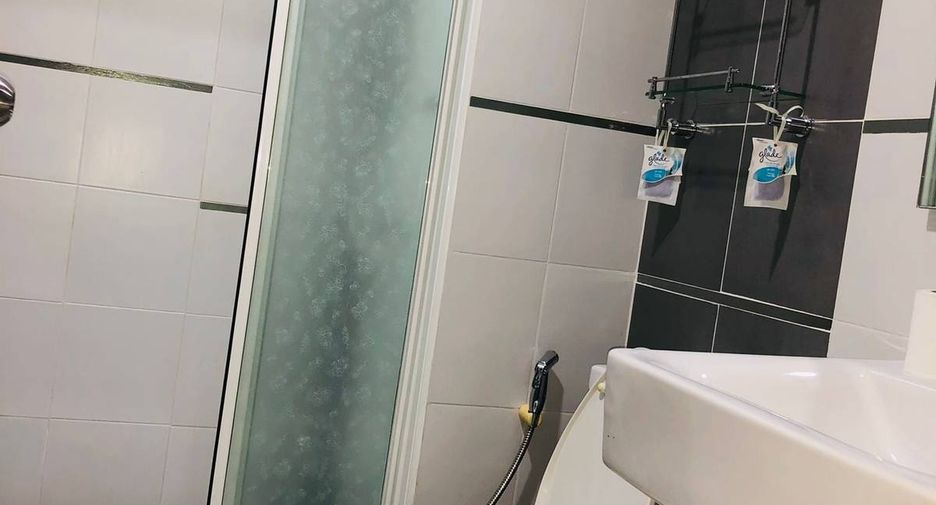 Wohnung zur Miete mit 2 Zimmer in Watthana, Bangkok