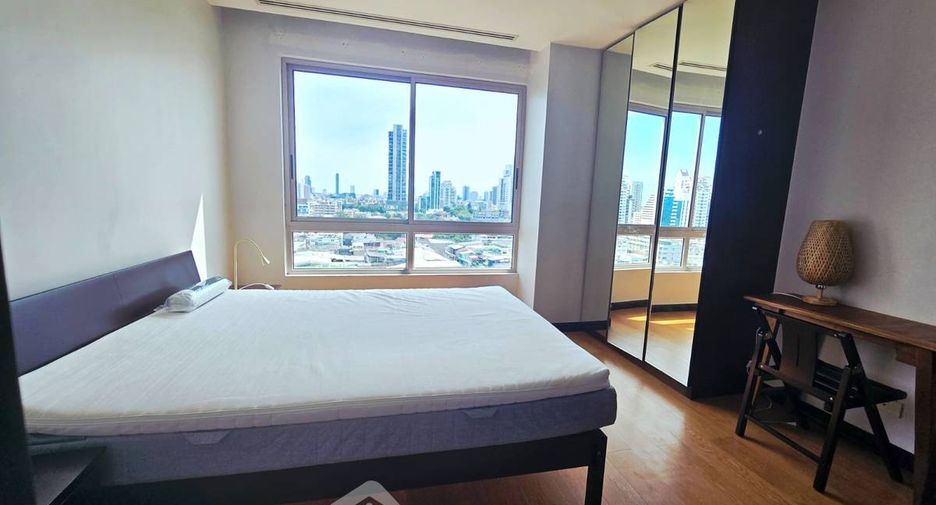 À louer 2 chambres condo à Yan Nawa, Bangkok