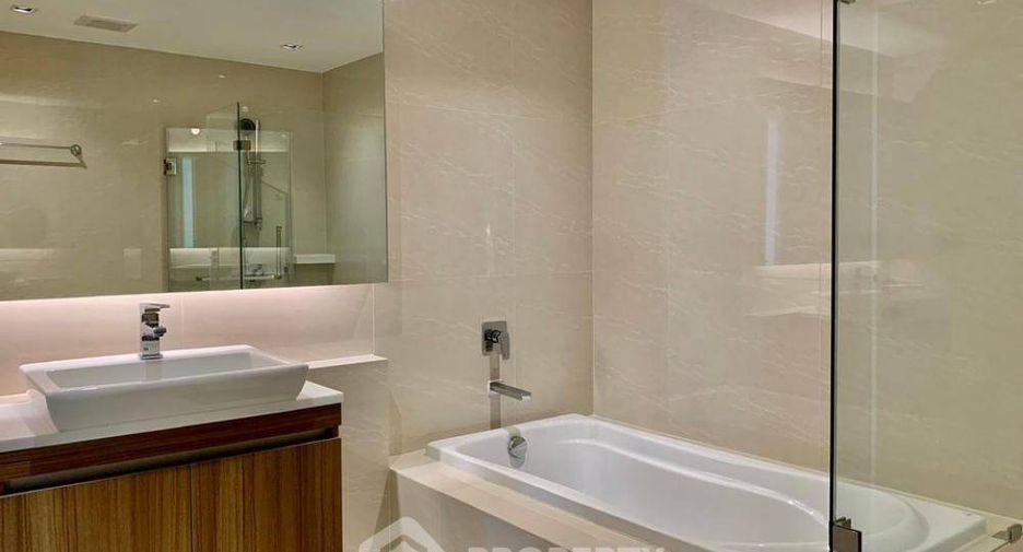 Condo en alquiler de 2 habitaciones en Khlong Toei, Bangkok