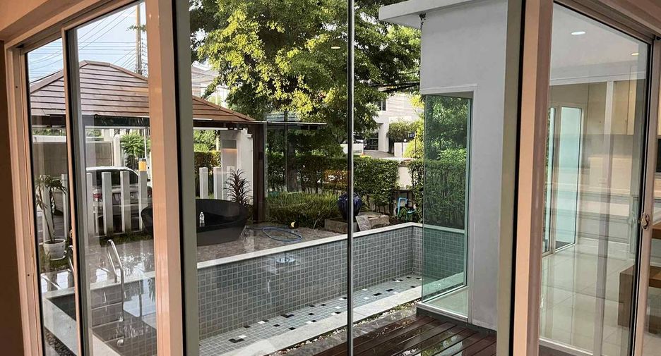 Haus zur Miete mit 3 Zimmer in Prawet, Bangkok