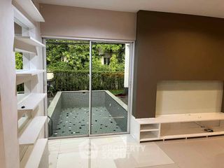 Haus zur Miete mit 3 Zimmer in Prawet, Bangkok