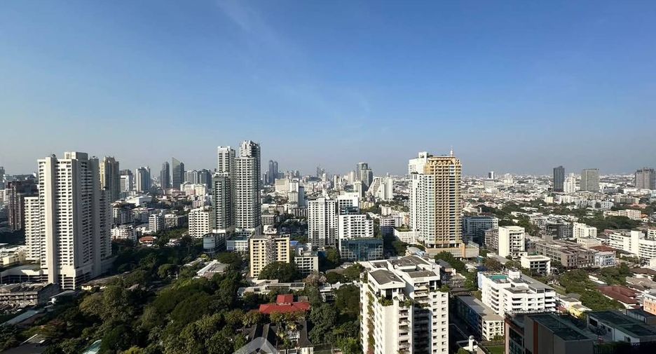 For rent 1 bed condo in Watthana, Bangkok