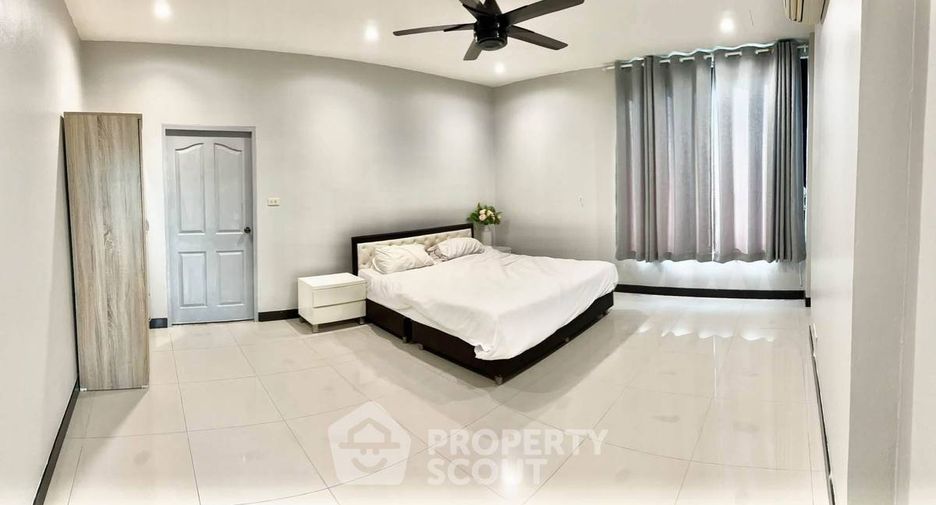 À louer 6 chambres villa à Bang Lamung, Chonburi