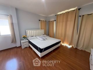 Haus zur Miete mit 3 Zimmer in Prawet, Bangkok