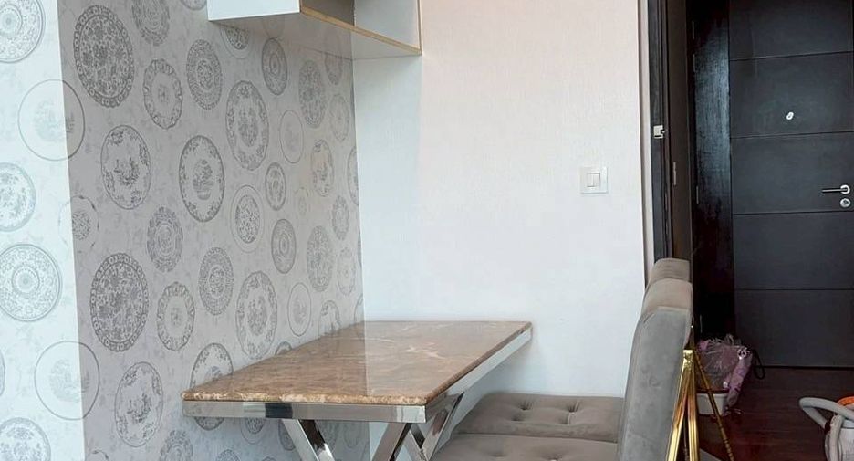 Wohnung zur Miete mit 1 Zimmer in Pathum Wan, Bangkok