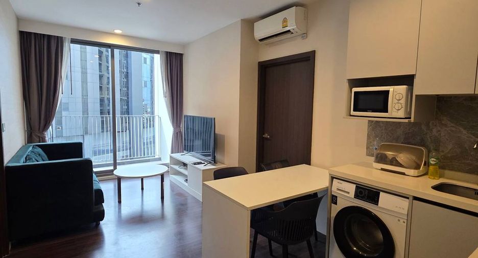 For rent 2 bedrooms condo in Bang Na, Bangkok