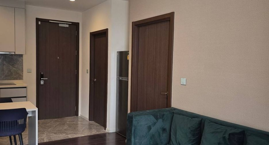 For rent 2 bedrooms condo in Bang Na, Bangkok