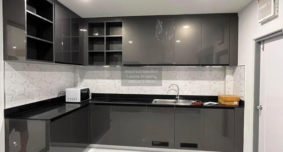 À vendre 5 chambres maison à Bang Phli, Samut Prakan