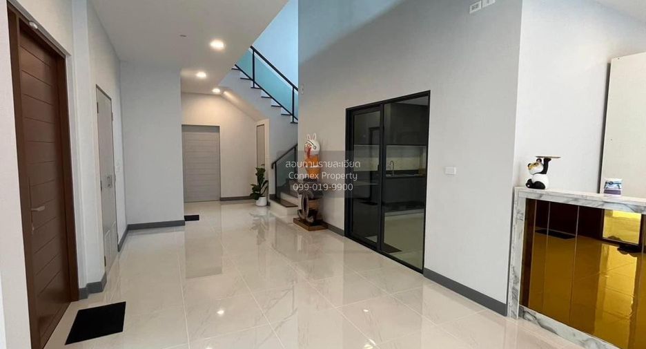 À vendre 5 chambres maison à Bang Phli, Samut Prakan