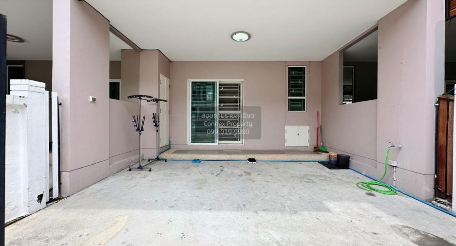 Reihenhaus zum Kauf mit 3 Zimmer in Bang Yai, Nonthaburi