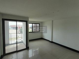 Продажа 6 спальни торговое помещение в Mueang Udon Thani, Удонтани