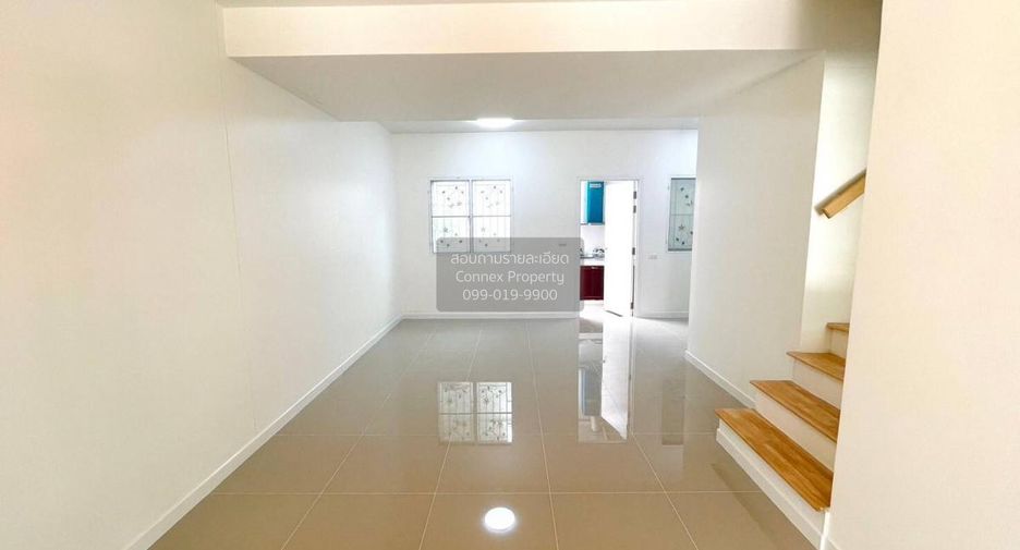 Reihenhaus zum Kauf mit 3 Zimmer in Bang Yai, Nonthaburi