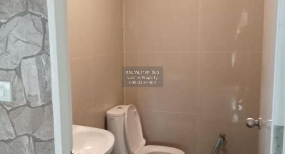 Reihenhaus zum Kauf mit 3 Zimmer in Khlong Sam Wa, Bangkok