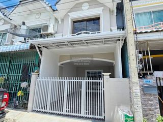Reihenhaus zum Kauf mit 3 Zimmer in Bang Bua Thong, Nonthaburi