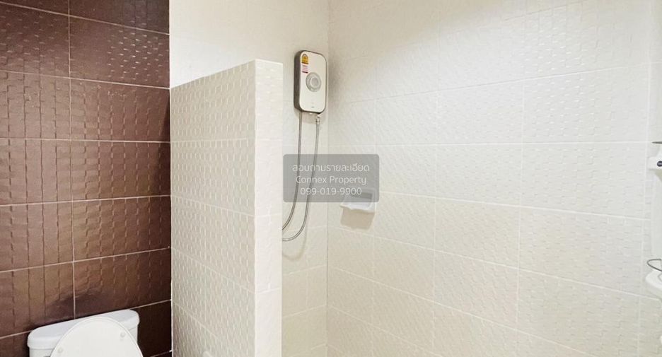 For sale 3 bedrooms townhouse in Bang Sao Thong, Samut Prakan