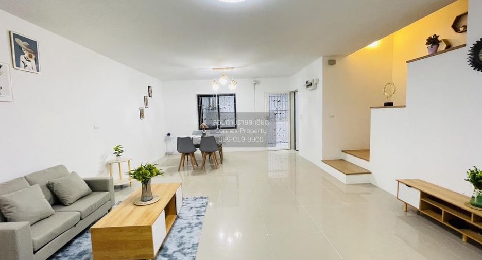 For sale 3 bedrooms townhouse in Bang Sao Thong, Samut Prakan