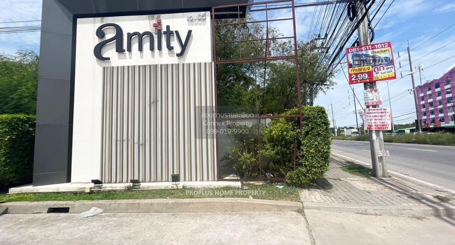 For sale 3 bedrooms townhouse in Bang Sao Thong, Samut Prakan