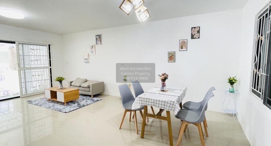 For sale 3 bedrooms townhouse in Bang Sao Thong, Samut Prakan