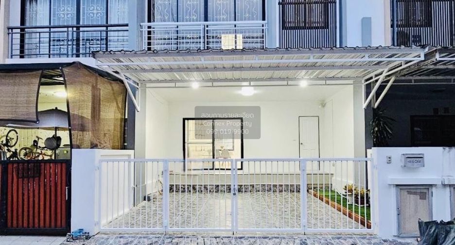 For sale 3 bedrooms townhouse in Bang Sao Thong, Samut Prakan