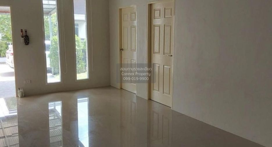 出售 2 卧室 联排别墅 在 Mueang Nakhon Ratchasima, Nakhon Ratchasima