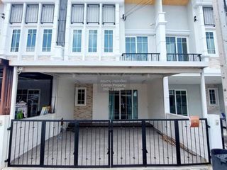 出售 4 卧室 联排别墅 在 Bang Khen, 曼谷
