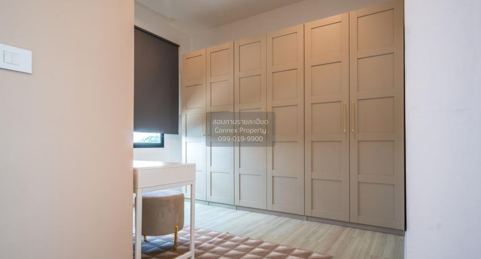 For rent 3 bedrooms townhouse in Suan Luang, Bangkok