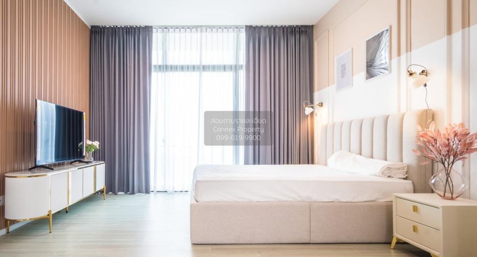 For rent 3 bedrooms townhouse in Suan Luang, Bangkok