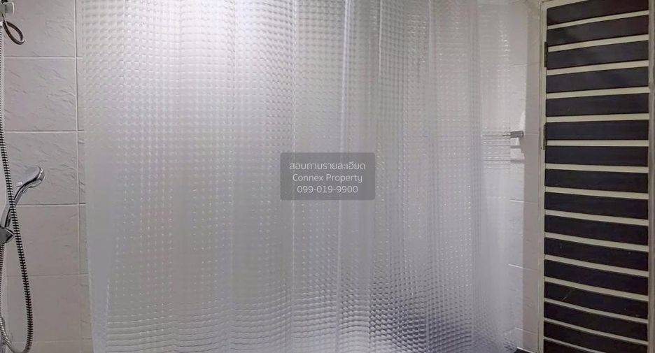 For rent 2 bedrooms condo in Pathum Wan, Bangkok